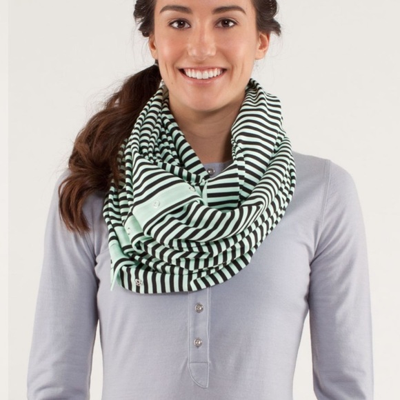 Lululemon Vinyasa Rulu Scarf Classic Stripe Mint - Picture 5 of 5